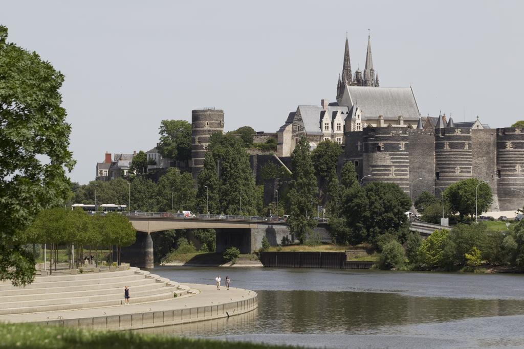 Kyriad Angers Ouest Beaucouzé Buitenkant foto
